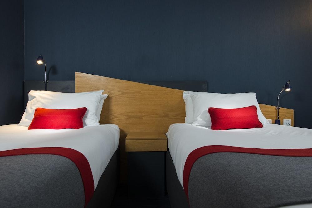 Holiday Inn Express Stoke-On-Trent By Ihg Stoke-on-Trent Exterior foto
