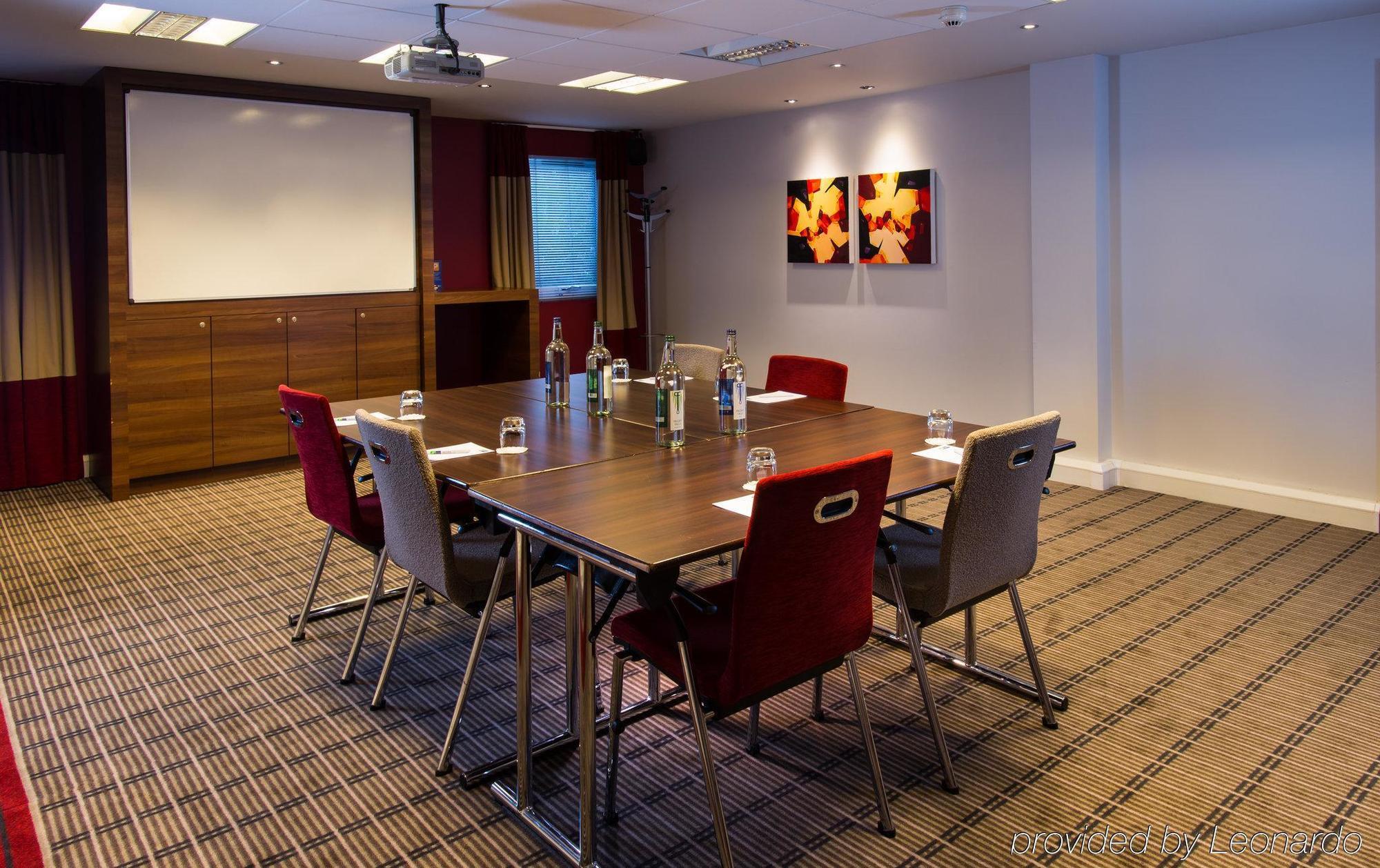 Holiday Inn Express Stoke-On-Trent By Ihg Stoke-on-Trent Exterior foto