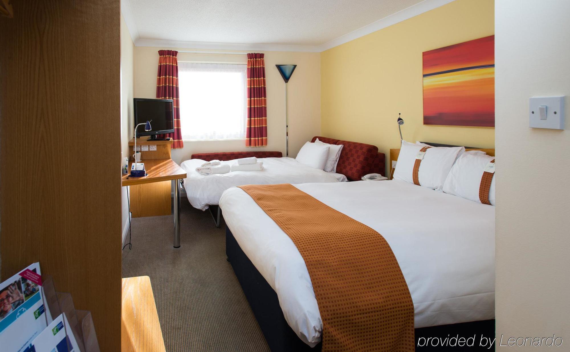 Holiday Inn Express Stoke-On-Trent By Ihg Stoke-on-Trent Exterior foto