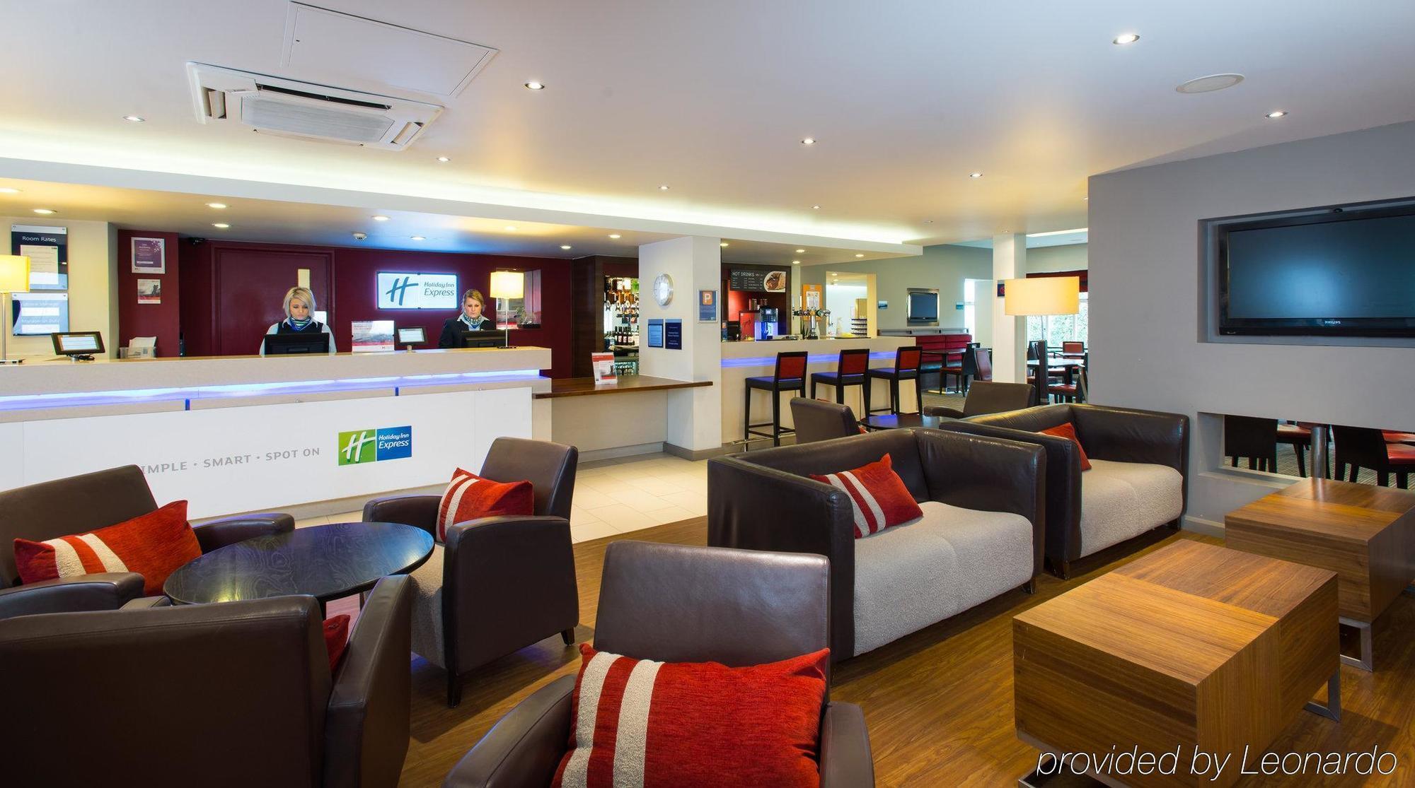 Holiday Inn Express Stoke-On-Trent By Ihg Stoke-on-Trent Exterior foto