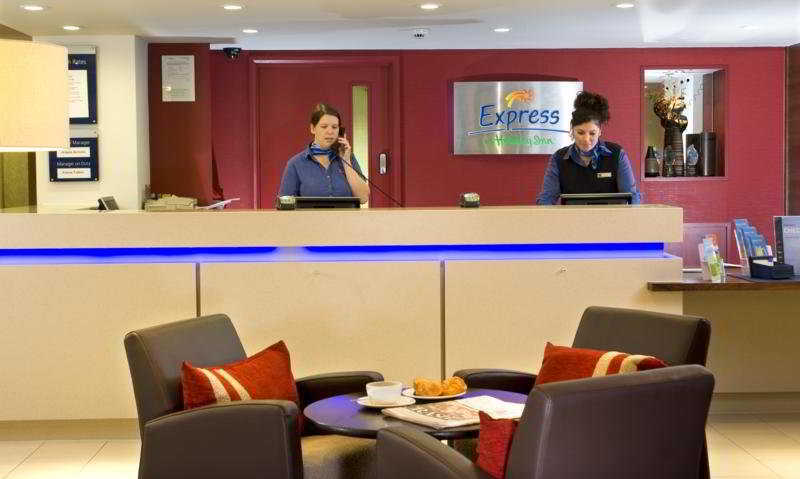 Holiday Inn Express Stoke-On-Trent By Ihg Stoke-on-Trent Exterior foto
